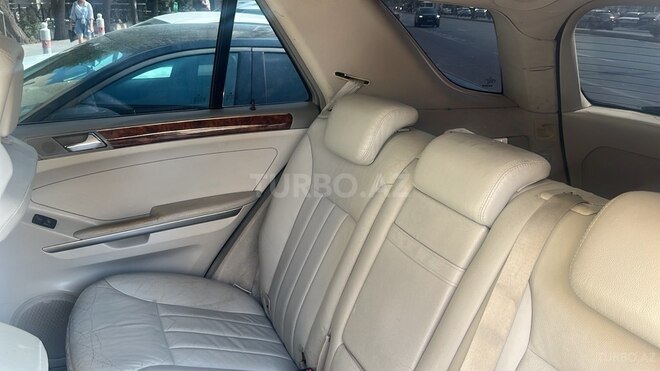 Mercedes ML 350 4MATIC-8