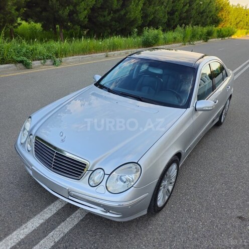 Mercedes E 320-8