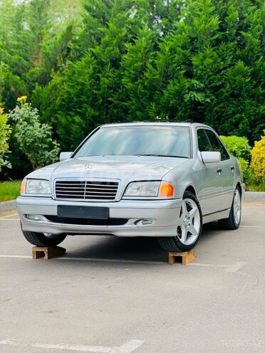 Mercedes C 230-1