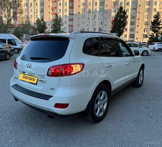 Hyundai Santa Fe-4