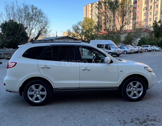 Hyundai Santa Fe-21