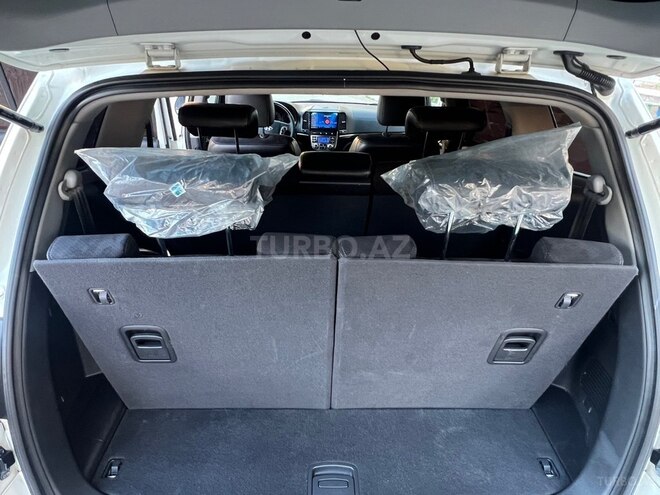 Hyundai Santa Fe-11
