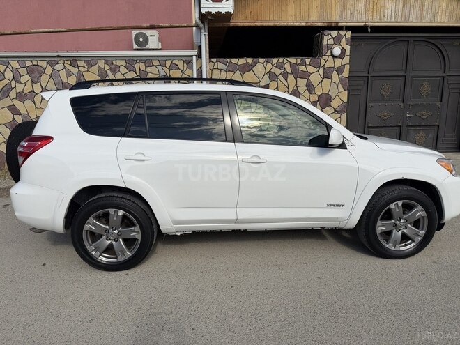 Toyota RAV4-5