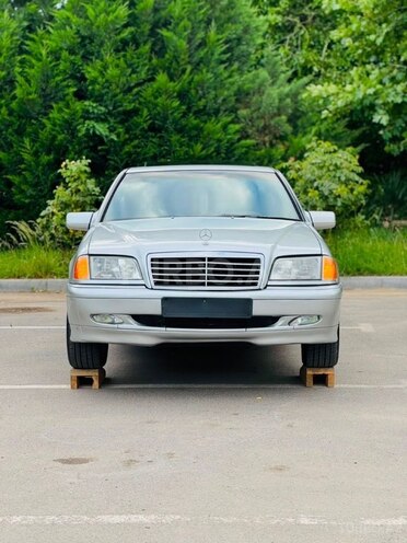 Mercedes C 230-2