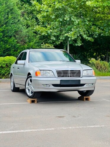 Mercedes C 230-3