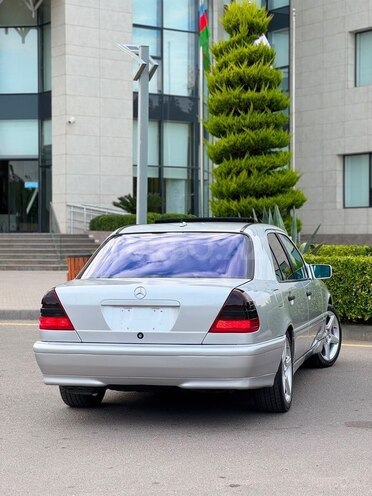 Mercedes C 230-9