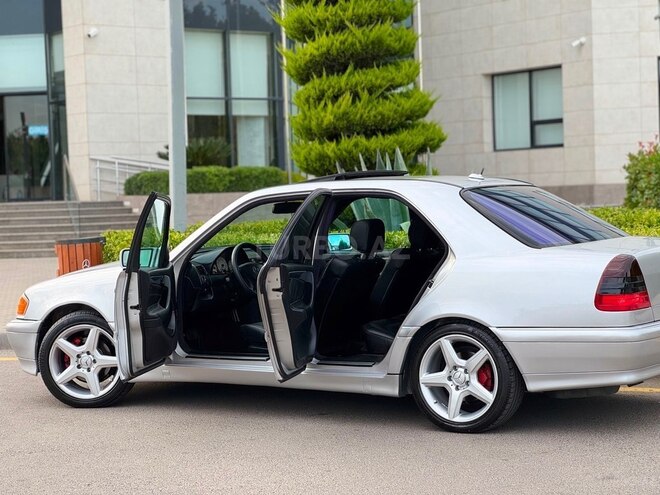 Mercedes C 230-12