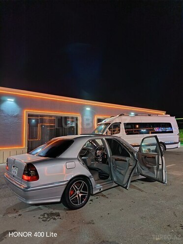 Mercedes C 230-7