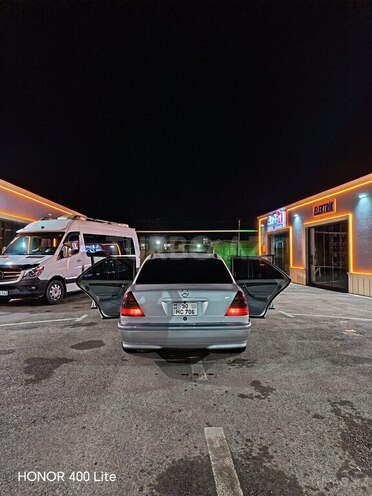 Mercedes C 230-10