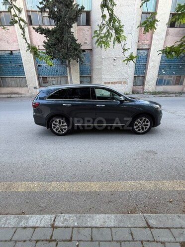 Kia Sorento-4