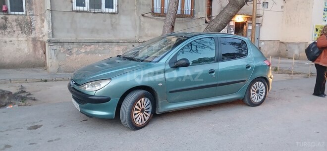 Peugeot 206-3