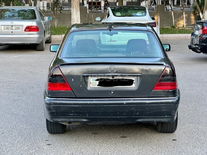 Mercedes C 180-2