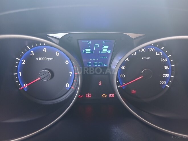 Hyundai ix35-10