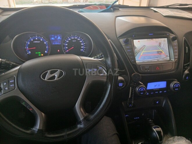 Hyundai ix35-17