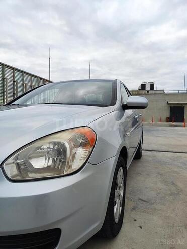 Hyundai Accent-3