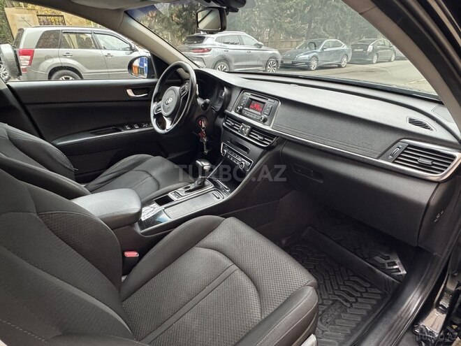 Kia Optima-11