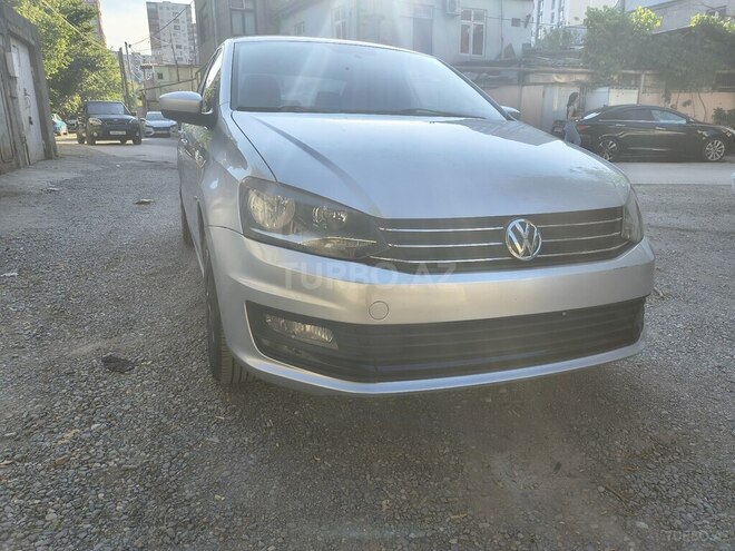 Volkswagen Polo-3