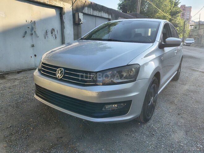 Volkswagen Polo-1