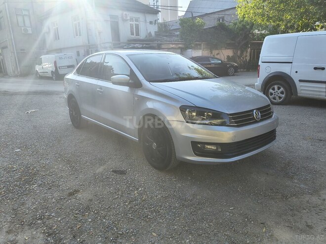 Volkswagen Polo-2