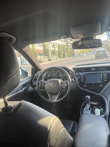Toyota Camry-5