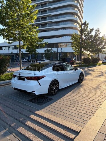 Toyota Camry-3