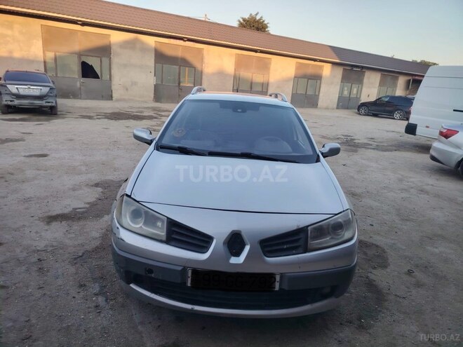Renault Megane-6