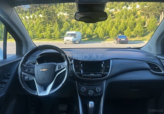 Chevrolet Trax-11