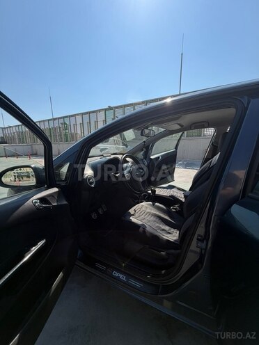 Opel Corsa-10