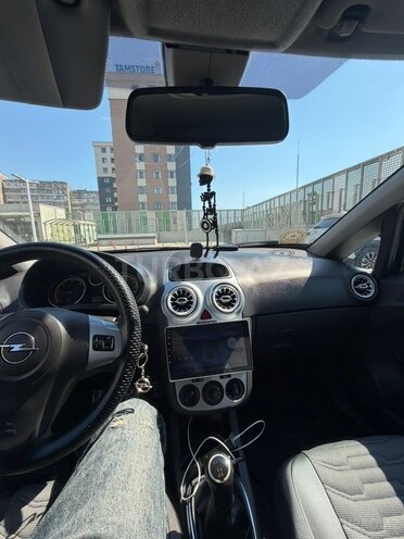 Opel Corsa-16