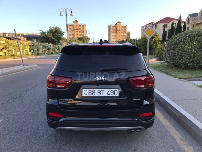Kia Sorento-2