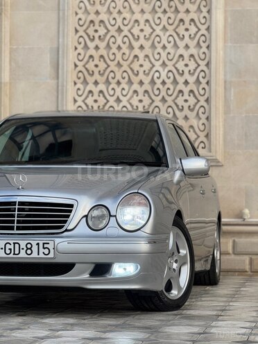 Mercedes E 280-3