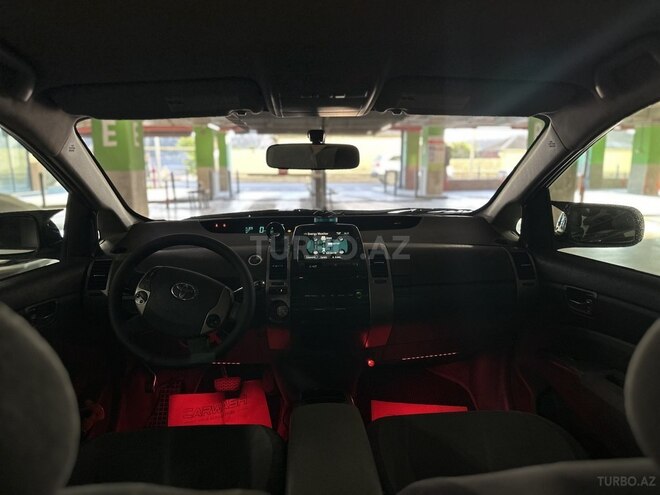 Toyota Prius-6