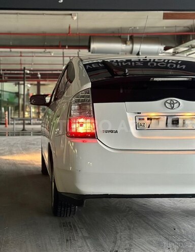 Toyota Prius-9