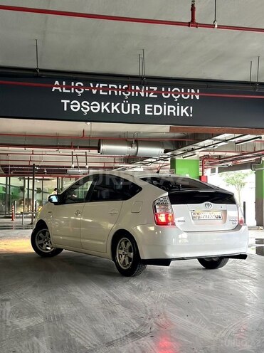 Toyota Prius-3
