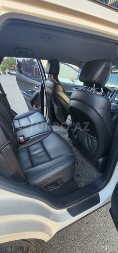 Hyundai Santa Fe-11