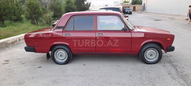 LADA (VAZ) 2107-2