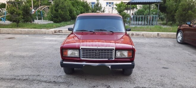 LADA (VAZ) 2107-1