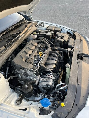 Hyundai Elantra-9