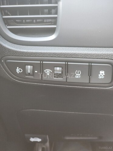 Kia Rio-13