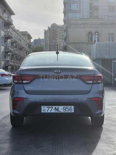 Kia Rio-3