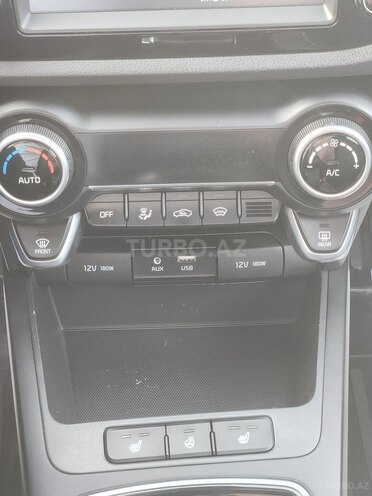 Kia Rio-12
