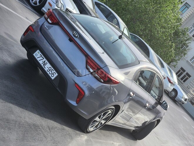 Kia Rio-4
