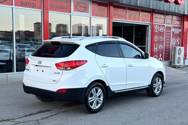Hyundai ix35-6