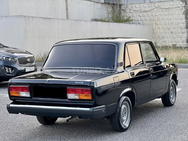 LADA (VAZ) 2107-5