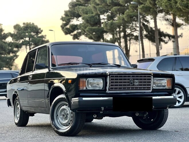 LADA (VAZ) 2107-8