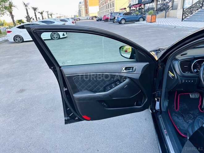 Kia Optima-15