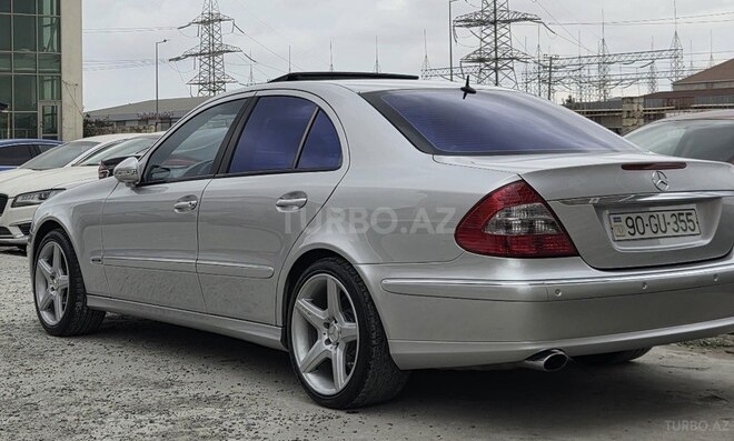 Mercedes E 240-6
