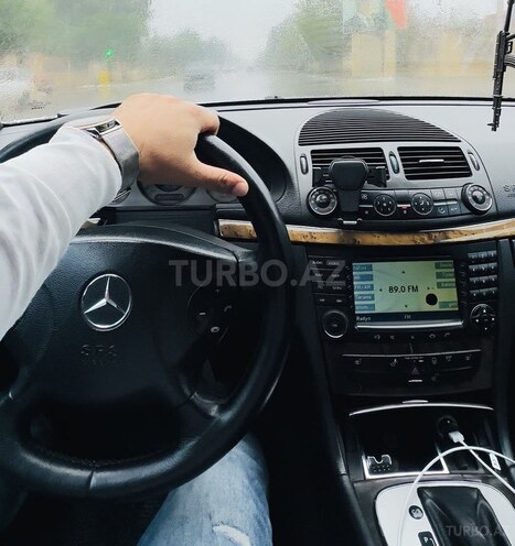 Mercedes E 240-7