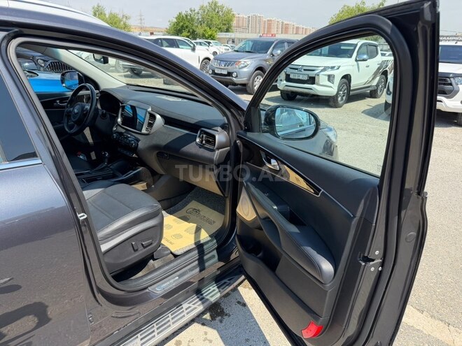 Kia Sorento-18