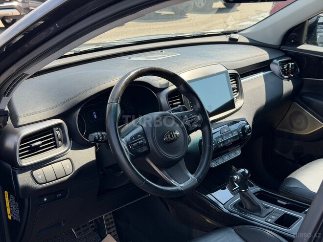 Kia Sorento-11